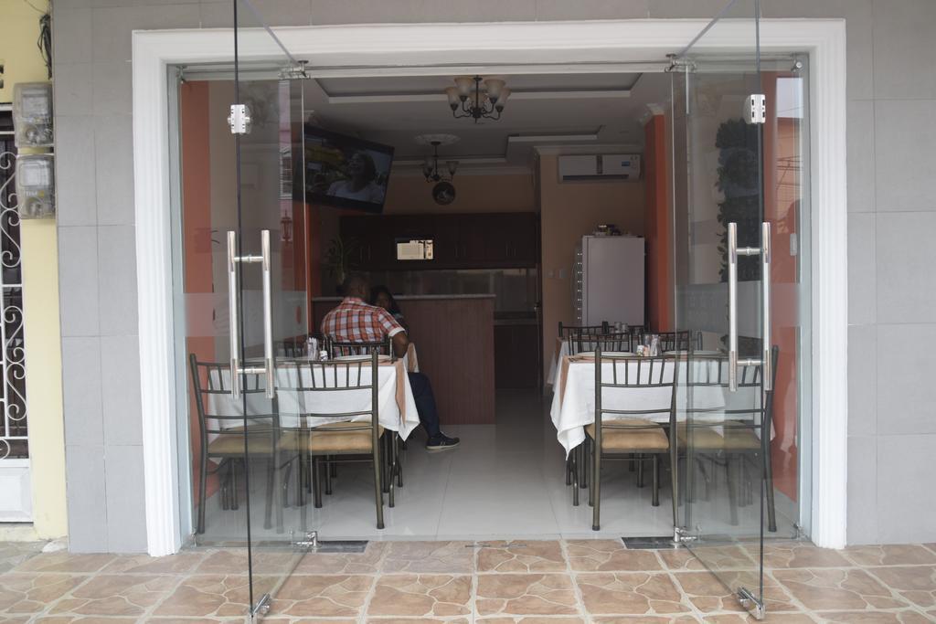 Olan'S Hotel Group Esmeraldas Exterior photo